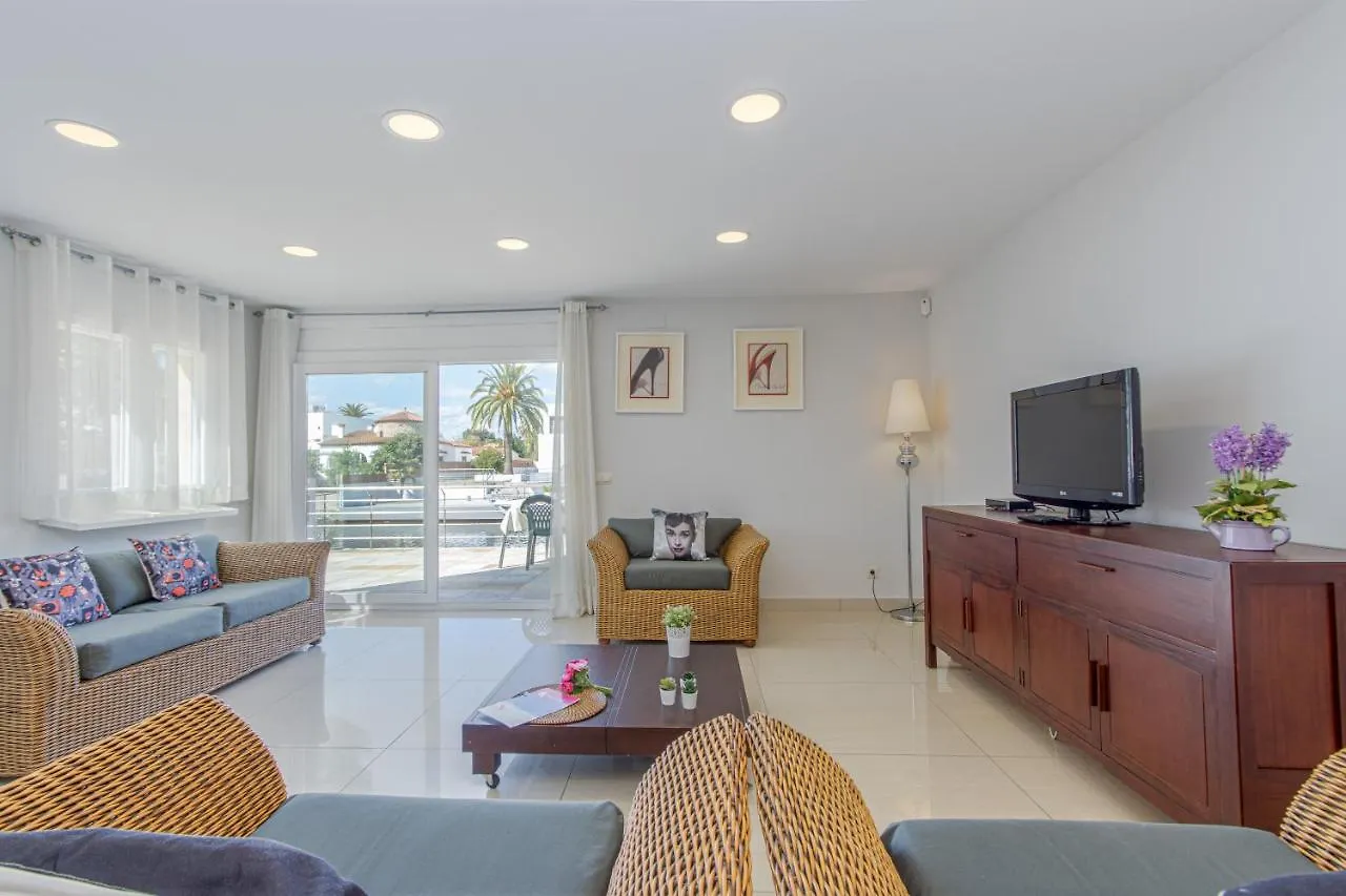Apart-Rent Villa Ter 0031 Empuriabrava Spanyolország