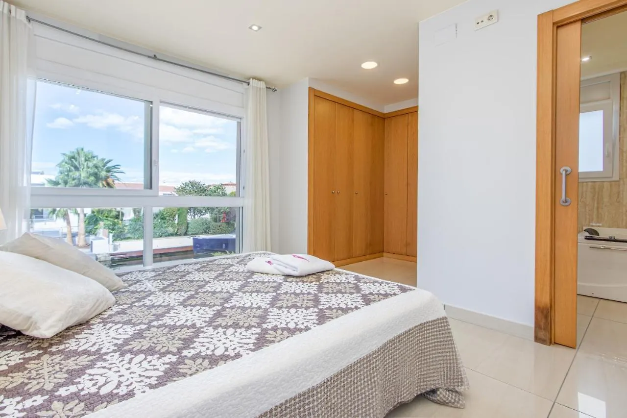 Apart-Rent Villa Ter 0031 Empuriabrava